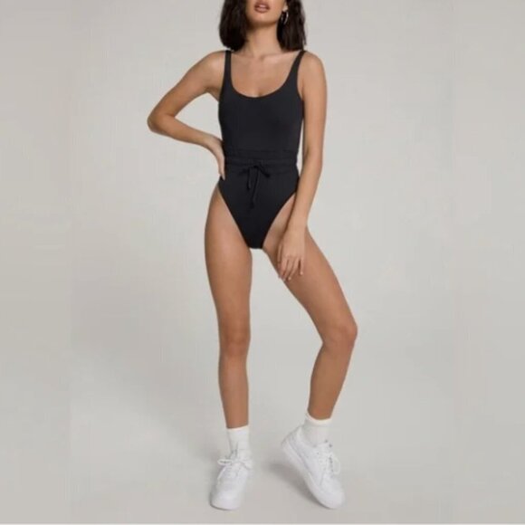 NWOT Good American Drawstring Waist Framer Solid Black One Piece Swimsui… - Picture 3 of 6